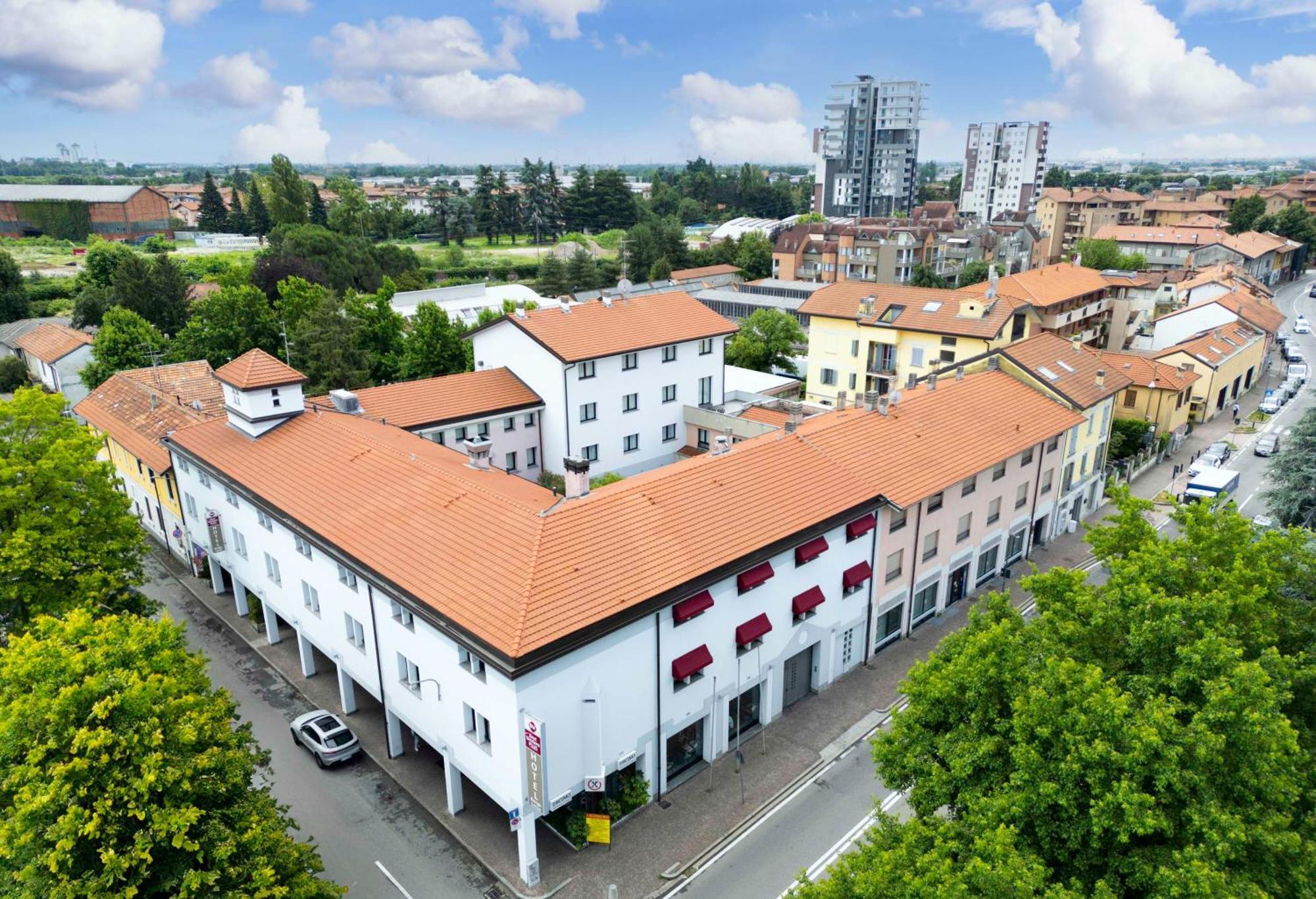 Best Western Plus Borgolecco Hotel Arcore Exterior photo